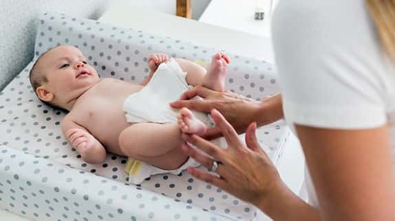 Your Guide to Newborn Poop Colors