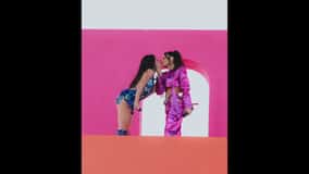 “Sin Pijama” y Beso de Becky G y Natti Natasha