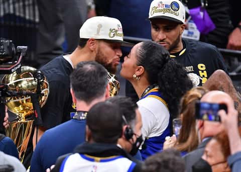Steph Curry, Ayesha Curry sell Bay Area house for millions of dollars