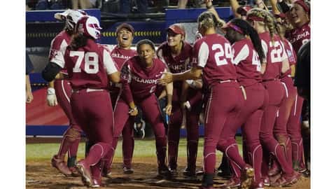 Oklahoma stages record-setting rout in WCWS finals opener